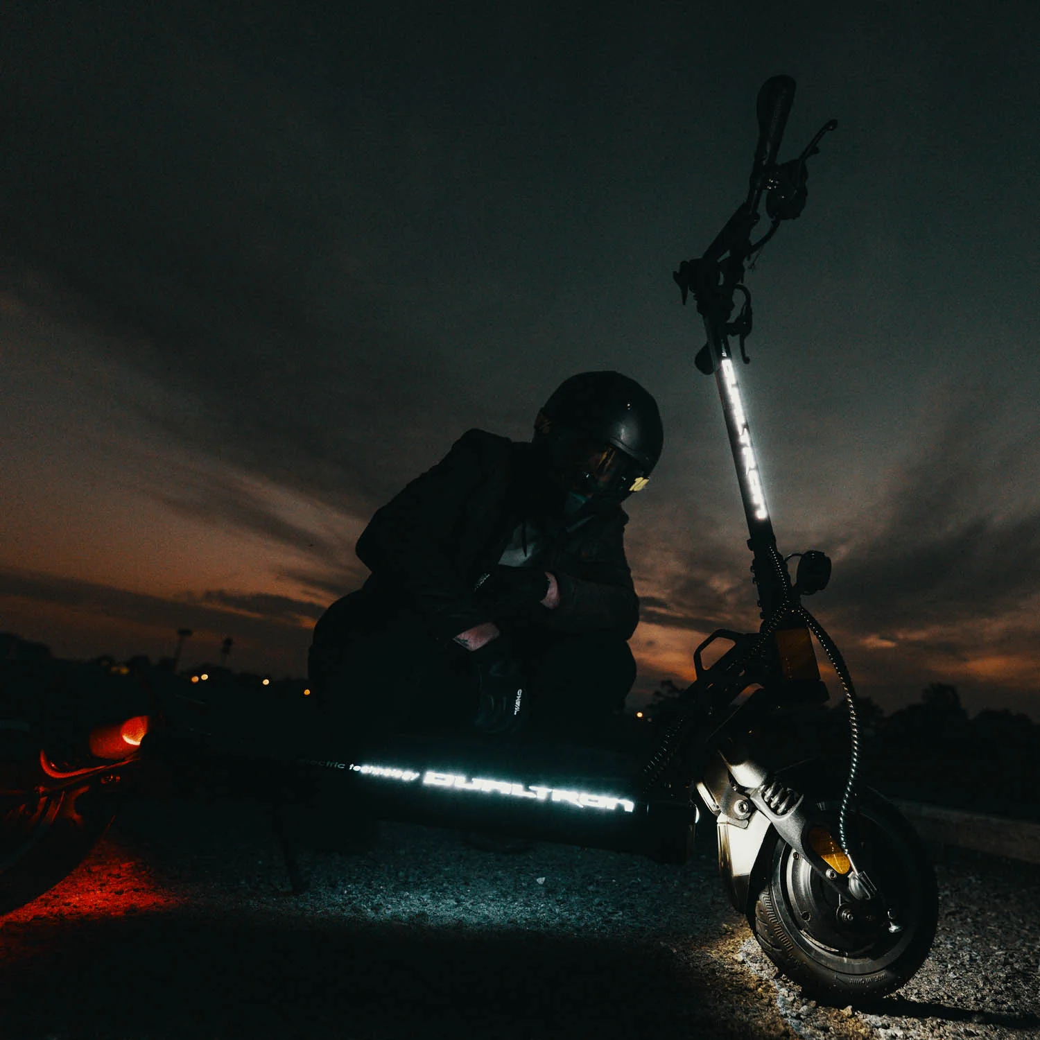 MINIMOTORS | Electric Scooter | Dualtron | Mini- Long Deck | Dual Motor | Black (52V15.6Ah) - Image 12